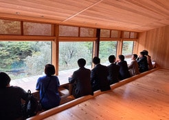 「多世代・多主体」が織りなす地方創生モデル──「沿線まるごとホテル」プロジェクトの現場・奥多摩を訪ねて