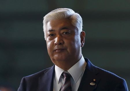 　１１月６日、中谷元防衛相とベトナムのタイン国防相はハノイで会談し、南シナ海の要衝であるカムラン湾の海軍基地に海上自衛隊の艦船を寄港させることで合意した。写真は中谷元防衛相で、１０月撮影（２０１５年　ロイター/Yuya Shino）