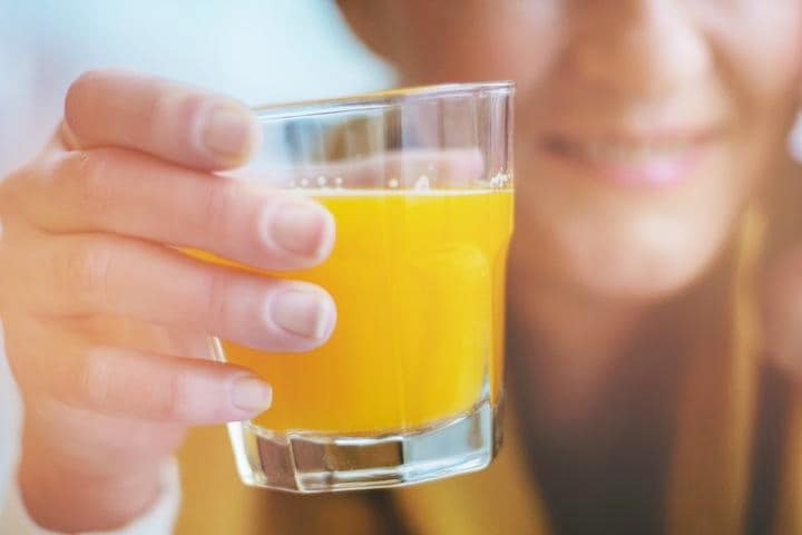 野菜やオレンジジュースは効果あり。ただし果糖に注意 anandaBGD-iStock