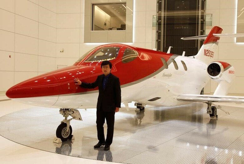 １１月１２日、ホンダは小型ビジネスジェット機「ホンダジェット」を今後３年間で段階的に増産する方針。ホンダエアクラフトカンパニーの藤野社長（写真）が明らかにした。米ノースカロライナ州で１１日撮影（２０１６年　ロイター／Maki Shiraki）