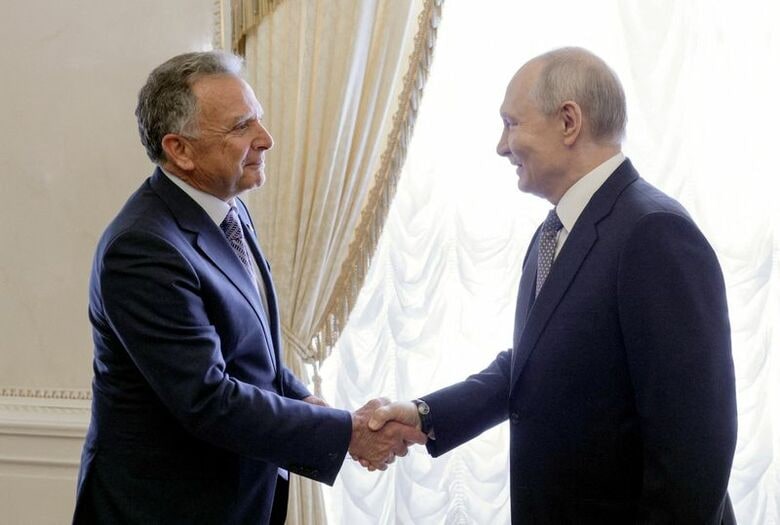 ウィットコフ特使とプーチン大統領、21日の代表撮影 Sputnik/Gavriil Grigorov/Pool