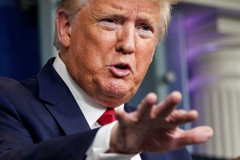 トランプ米大統領は13日、米経済活動の再開時期について、各州の知事ではなく、自身が決定すると表明した。８日撮影（２０１９年　ロイター/KEVIN LAMARQUE）