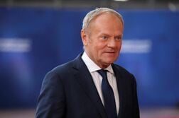 ポーランド首相、ウクライナとの政治的対立は「戦略的誤り」
