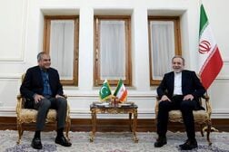 米イランの和平合意、24時間以内に署名へ　パキスタン首相が明らかに