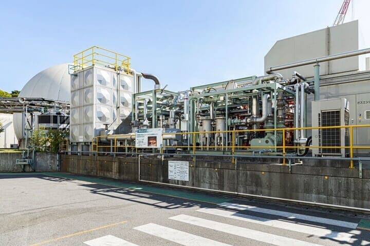 ガスホルダーとガスエンジン発電設備