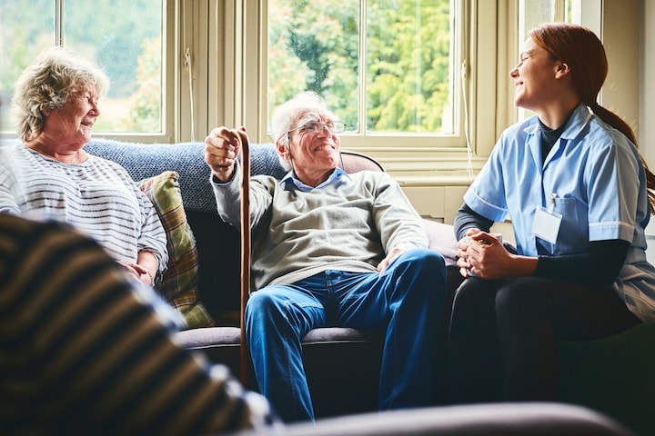 歳をとったら暮らしやすい国はどこ？ Dean Mitchell-iStock