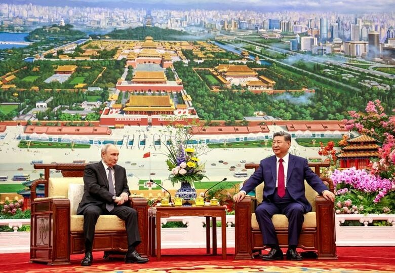2026年5月20日、中国・北京の人民大会堂で会談するプーチン大統領と中国の習近平国家主席。Sputnik/Alexander Kazakov/Pool via REUTERS
