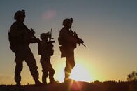 責任は全てリーダーにある！米軍最強部隊「ネイビー・シールズ」のリーダー術12カ条