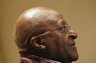 「お情けのパン屑はいらない、私がほしいのは人権のフルコースだ」──南アフリカ・ツツ元大主教の名言集