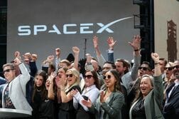 アングル：スペースＸ上場初日取引は円滑、巨大ＩＰＯ案件の「お手本」に