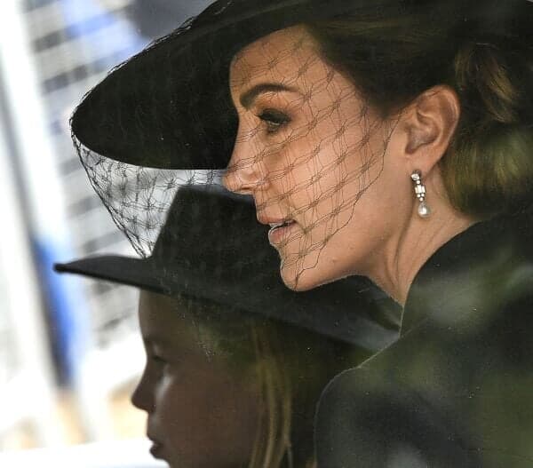 キャサリン妃とシャーロット王女