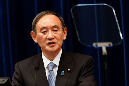 　４月１３日、菅首相は「廃炉・汚染水・処理水対策関係閣僚会議」で、福島第１原子力発電所で増え続けるトリチウムなど放射性物質を含んだ処理水について、政府を挙げた風評被害対策を前提に２年程度後に海洋放出すると表明した。写真は３月、都内で代表撮影（２０２１年　ロイター）