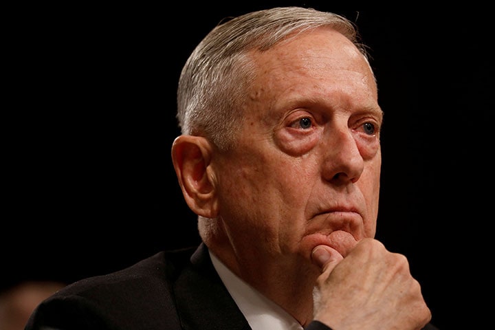 ジェームズ・マティス米国防長官の「大規模軍事攻撃」は、トランプが即興で「炎と恐怖」と言うのとは重みが違う　Aaron P. Bernstein-REUTERS