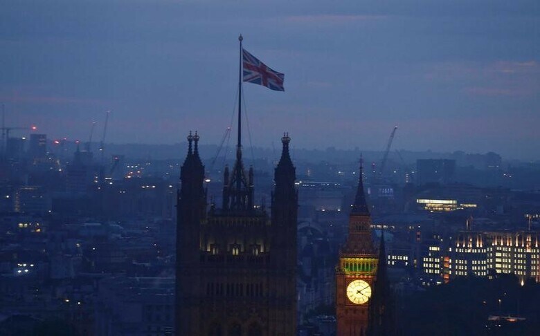 ３月１日、英国のＥＵ離脱（ブレグジット）問題は、水面下の駆け引きにとどまる「偽りの戦争」の段階からついに「実戦モード」に突入する。写真は英国旗。ロンドンで昨年６月撮影（２０１７年　ロイター/Toby Melville）