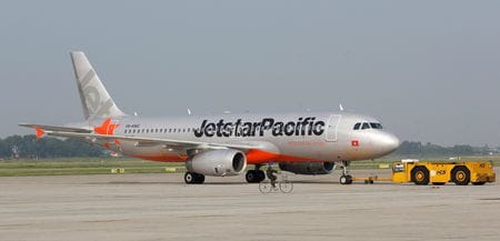 ジェットスター・パシフィックの航空機。ベトナム・ハノイの国際空港で2016年9月28日撮影（2026年　ロイター/Kham）