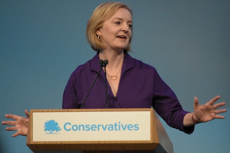 勝利演説をするリズ・トラス外相（9月5日、筆者撮影）