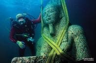 古代エジプトの水中寺院遺跡から、2100年前の軍艦を発見　海底に消えた大都市の遺物