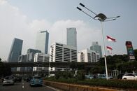 インドネシア、26年は5％成長に鈍化へ　財政圧力拡大