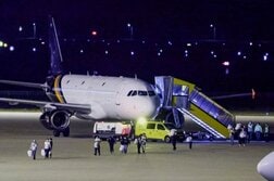 ハンタウイルス感染クルーズ船の乗客、オランダ到着