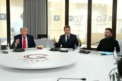 「非常に良い」会談だった…G7が開かれているフランスで、トランプとゼレンスキーが会談