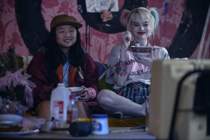 ハーレイは仲間との友情を武器に戦いに挑む　©2020 WARNER BROS. ENT. ALL RIGHTS RESERVED TM&©DC COMICS