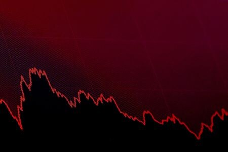 米主要株価指数先物が７日、急落した。株価のスクリーン、ニューヨーク証券取引所で４日撮影（２０２５年　ロイター/Brendan McDermid/File photo）