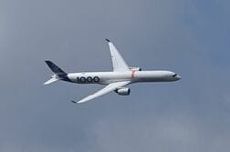 エアバスＡ３５０型機、豪から仏へ24時間ノンストップ飛行完了