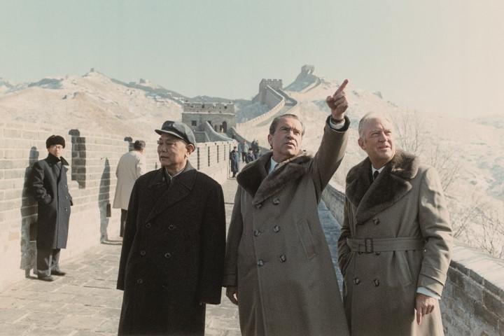 ニクソン（中央）の訪中で得をしたのは？（1972年、万里の長城）　CORBIS/GETTY IMAGES