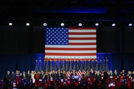 キャンベル米国務副長官は、中国との「激しい戦略的競争」が続く中、トランプ次期政権が太平洋の同盟国であるオーストラリアやニュージーランドと協力し、同地域から撤退しないよう期待すると述べた。資料写真、６日撮影、米フロリダ州（２０２４年　ロイター／Callaghan O\'Hare）