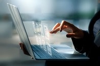 自分が生み出す「抜けた体毛、排泄物、垢、体臭...」を記し続けてわかったこと