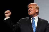 トランプ、ロシア疑惑「捜査終了」要求でついに墓穴？──司法妨害