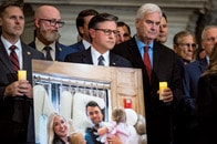 カーク暗殺をめぐる陰謀論...MAGA派の「内戦」を煽るのは誰か