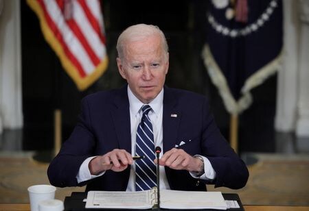 　米ホワイトハウスのサキ報道官は５月５日、バイデン大統領（写真）が今月の日韓訪問の際に両国の首脳と北朝鮮の核・ミサイル開発について協議すると明らかにした。４月２９日、ホワイトハウスで撮影（２０２２年　ロイター/Evelyn Hockstein）