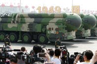 建国70周年の中国が披露したアメリカを脅かす最新兵器