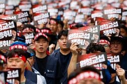 韓国現代自労組、ＡＩから雇用保護要求　10年ぶり全面スト