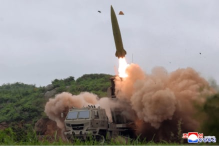 北朝鮮、AI誘導のミサイルを発射──近く中朝首脳が会談か