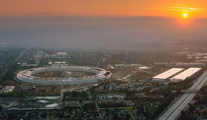 カリフォルニア州クパチーノのアップルパーク（新本社） APPLE