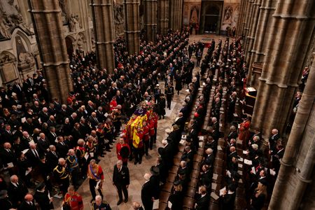 　９月２２日、米調査会社ニールセンは、ロンドンで１９日執り行われた英エリザベス女王国葬のテレビ中継を米国で約１１４０万人が視聴したと発表した。写真は１９日ロンドンでの代表撮影（２０２２年／ロイター）