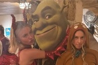 【写真】全身ぴたぴたの「かわいすぎる悪魔」の衣装...米若手女優、「映画大コケ」吹き飛ばす開放的パーティー姿を披露