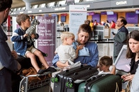 難民を毛嫌いするトランプも南アの「白人」だけは特別扱い？　難民受け入れを凍結したアメリカの「矛盾」