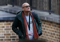 英首相ジョンソン､側近が都市封鎖中に400キロ離れた親戚訪問　党内からも批判