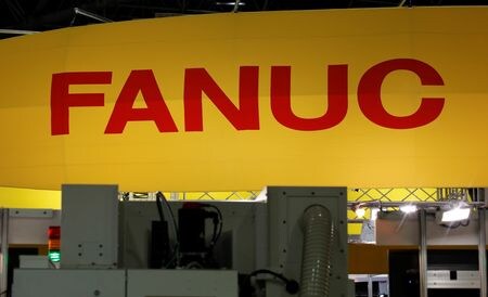 　４月２６日、ファナックは三菱総合研究所研究理事でチーフエコノミストの武田洋子氏を社外取締役候補とする役員人事を発表した。写真はファナックのロゴ。２０１６年１１月、都内で撮影（２０２３年　ロイター/Toru Hanai）