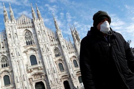 　３月５日、イタリア経済財務省のカステリ次官は、新型コロナウイルスの感染拡大を受けた景気支援策の規模を５０億ユーロ（５６億ドル）に増額する可能性が高いと述べた。写真はミラノで４日撮影（２０２０年　ロイター／Guglielmo Mangiapane）