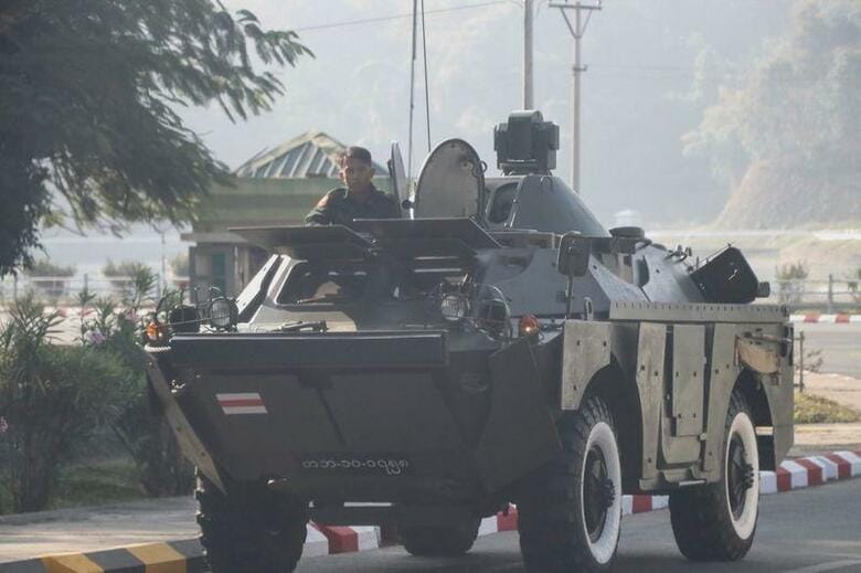 ミャンマー国軍が軍事クーデターで政権を掌握したことを受け、欧米を中心に非難の声明が相次いだ。国軍に拘束されたアウン・サン・スー・チー国家顧問の支持者はソーシャルメディアで怒りの声を上げた。首都ネピドーで１日撮影、提供写真（２０２１年　ロイター）