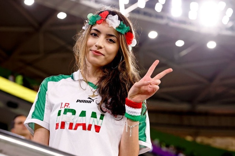 アメリカ対イランの試合を観戦したイランのサポーター（11月29日）　Yukihito Taguchi-USA TODAY Sports-Reuters