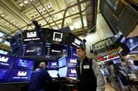 米国株式市場＝反落、半導体株に売り　米イラン協議巡る不透明感も重し