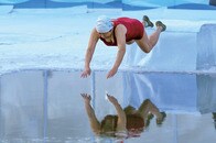 中国の「非物質文化遺産」...観光客にも大人気「ハルビン・寒中水泳」の意外な目的とは？