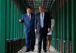 トランプ氏「素晴らしい貿易合意」、中国はイラン戦争に不満表明