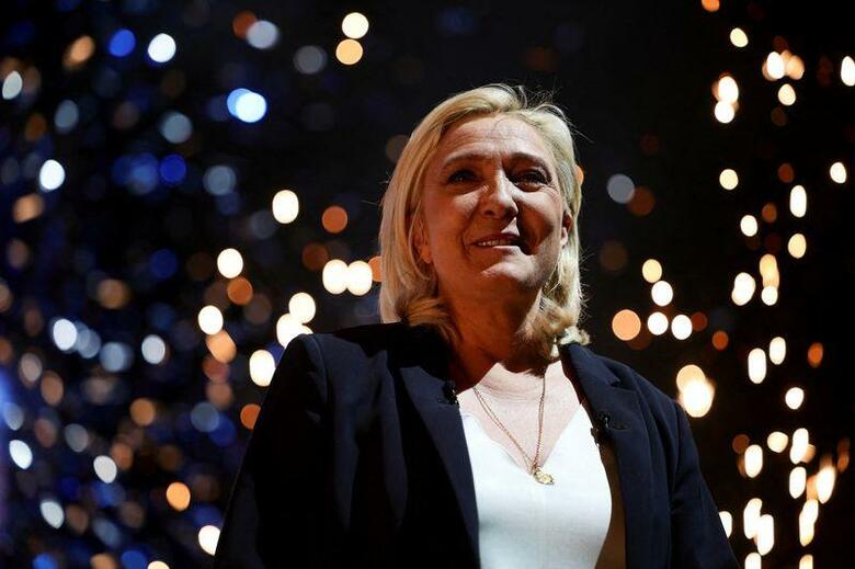 4月のフランス大統領選で、極右候補のマリーヌ・ルペン氏（写真）を支持する重鎮議員の造反が続いている。写真はフランスのランスで5日撮影（2022年　ロイター／Sarah Meyssonnier）
