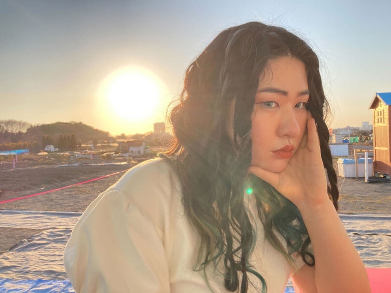 ヒオカ／1995年生まれ。地方の貧困家庭で育つ。noteで公開した自身の体験「私が“普通\"と違った50のこと――貧困とは、選択肢が持てないということ」が話題を呼び、ライターの道へ。“無いものにされる痛みに想像力を\"をモットーに、弱者の声を可視化する取材・執筆活動を行い、若手論客として、新聞、テレビ、ラジオにも出演